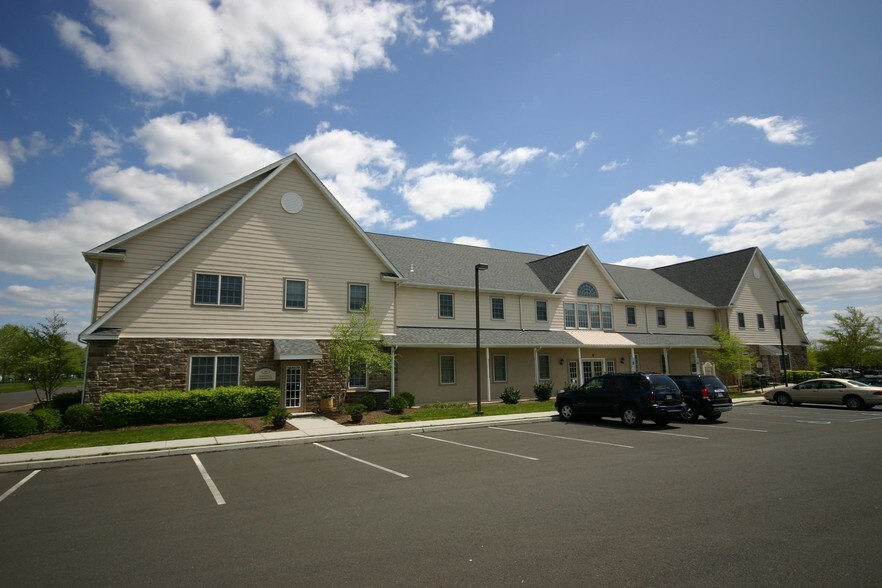 More Photos Of 790 Newtown Yardley Rd, Newtown Medical For Sale