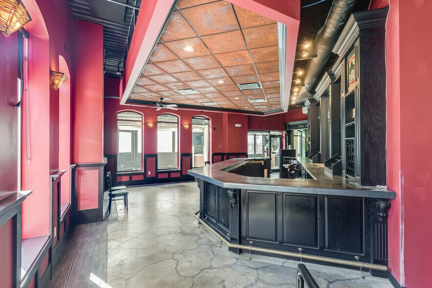 More Photos Of 227-231 Main St, La Crosse Restaurant For Sale