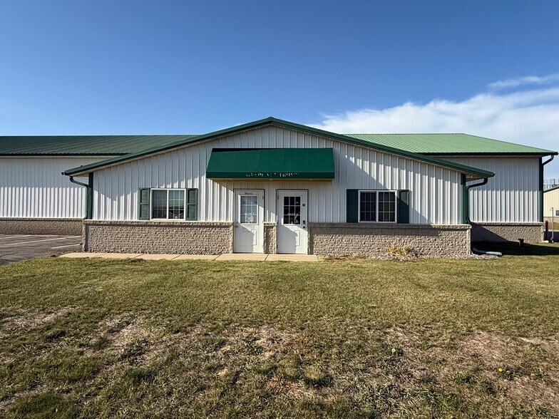 More Photos Of 30659 Pearl Dr, Saint Joseph Warehouse For Lease