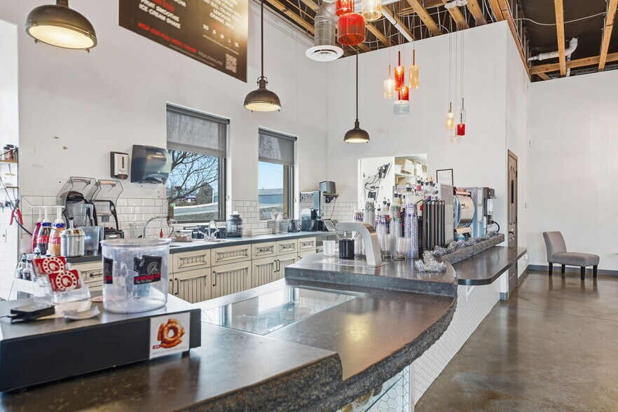 More Photos Of 1215 Aaron Dr, Richland General Retail For Lease