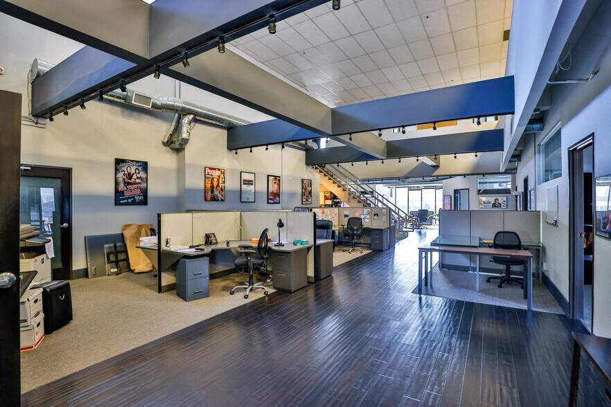 More Photos Of 4130 Cahuenga Blvd, Toluca Lake Office For Sale