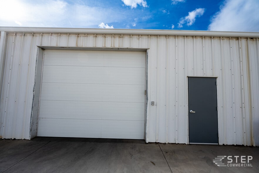 More Photos Of 425 15th St, Greeley Showroom For Sale