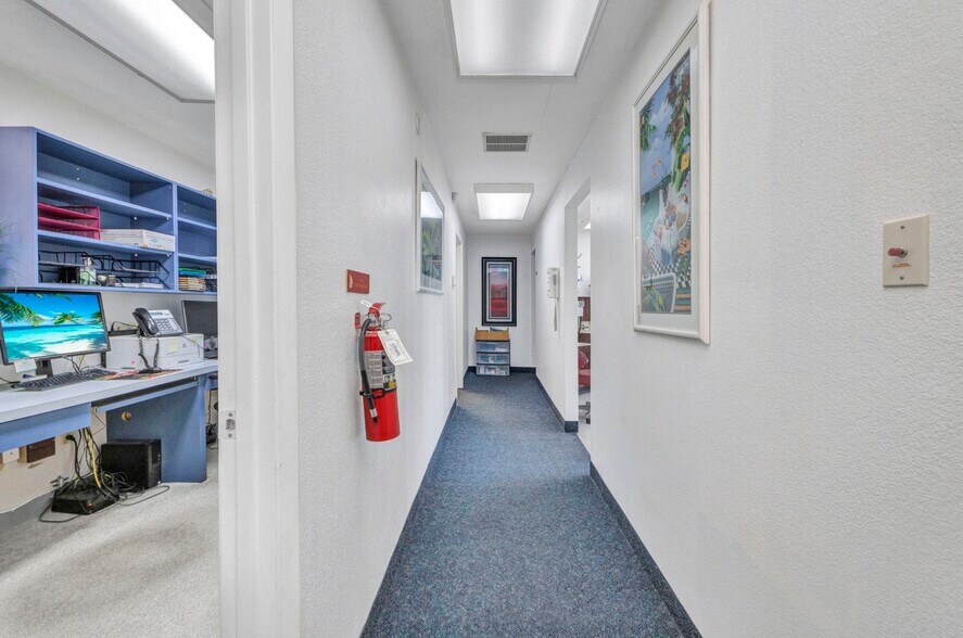 More Photos Of 3417 Tamiami Trl, Port Charlotte Medical For Lease
