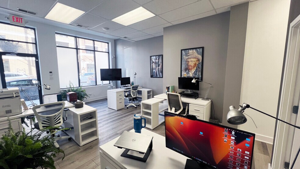 More Photos Of 1443 W Belmont Ave, Chicago Storefront Retail Office For Sale