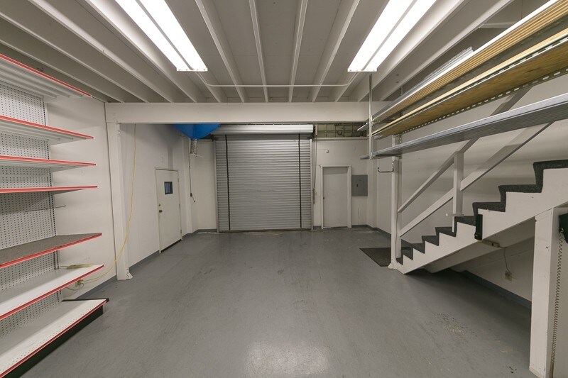 More Photos Of 5256 Aero Dr, Santa Rosa Light Manufacturing For Lease