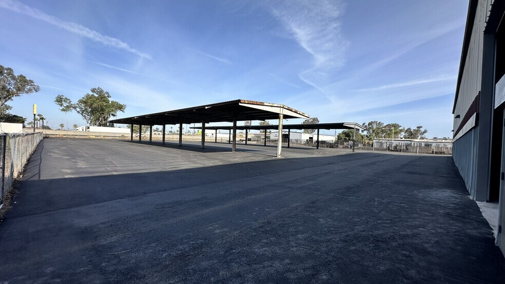 More Photos Of 3251 N Ad Art Rd, Stockton Warehouse For Lease