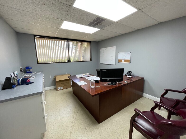 More Photos Of 6671 Hyde Grove Ave, Jacksonville Medical For Sale