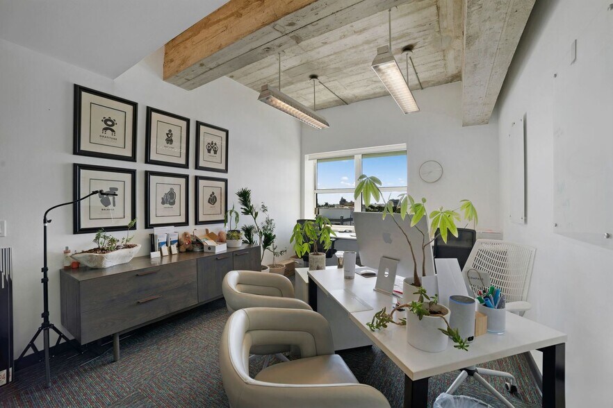 More Photos Of 605 Lincoln Rd, Miami Beach Office Residential For Sale