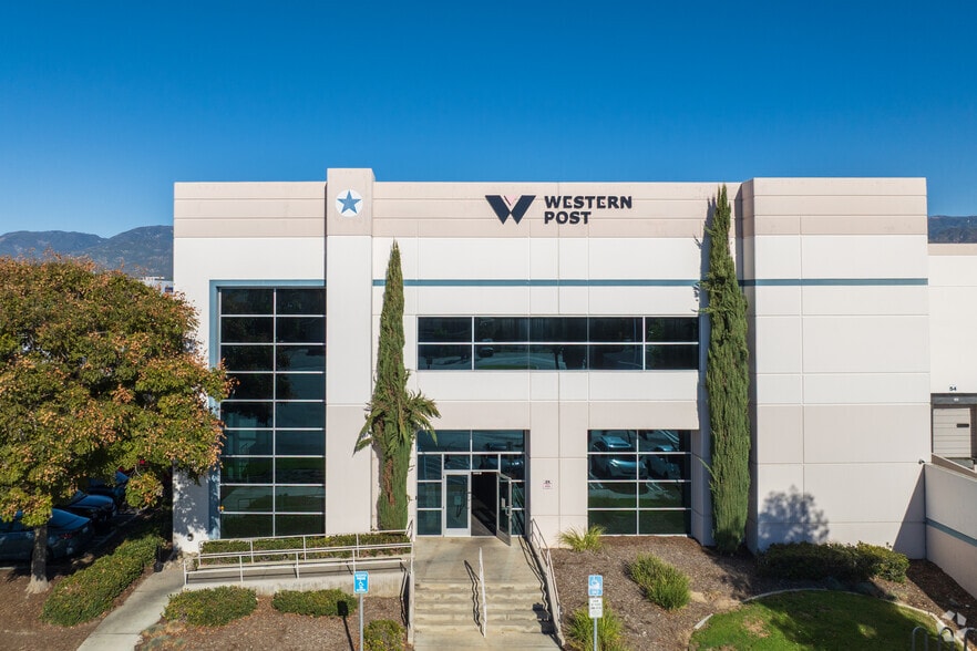 More Photos Of 7776 Tippecanoe Ave, San Bernardino Distribution For Lease