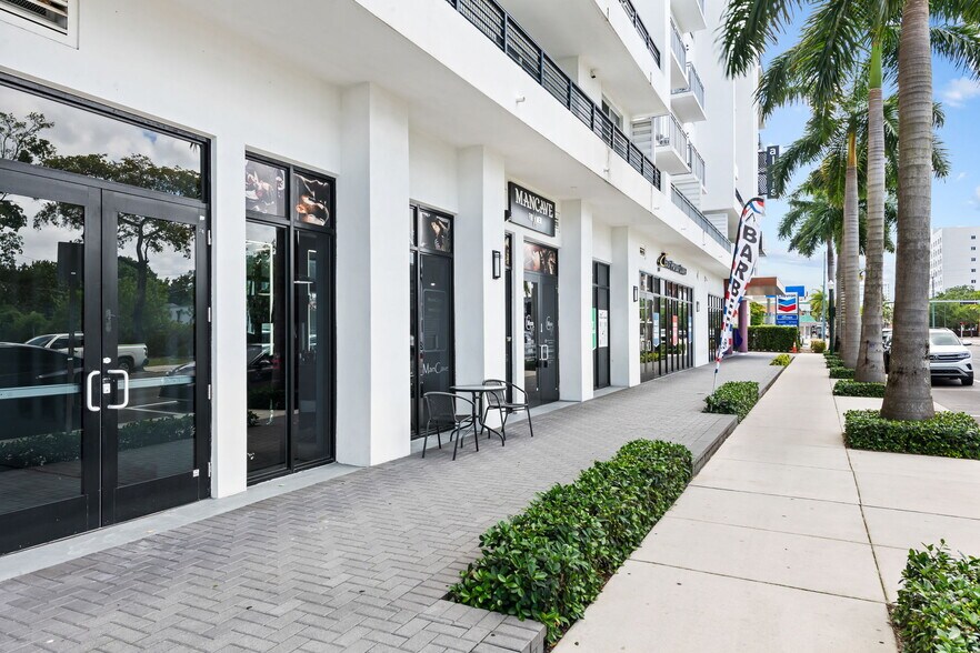 More Photos Of 2100 SW 8th St, Miami Apartments For Lease