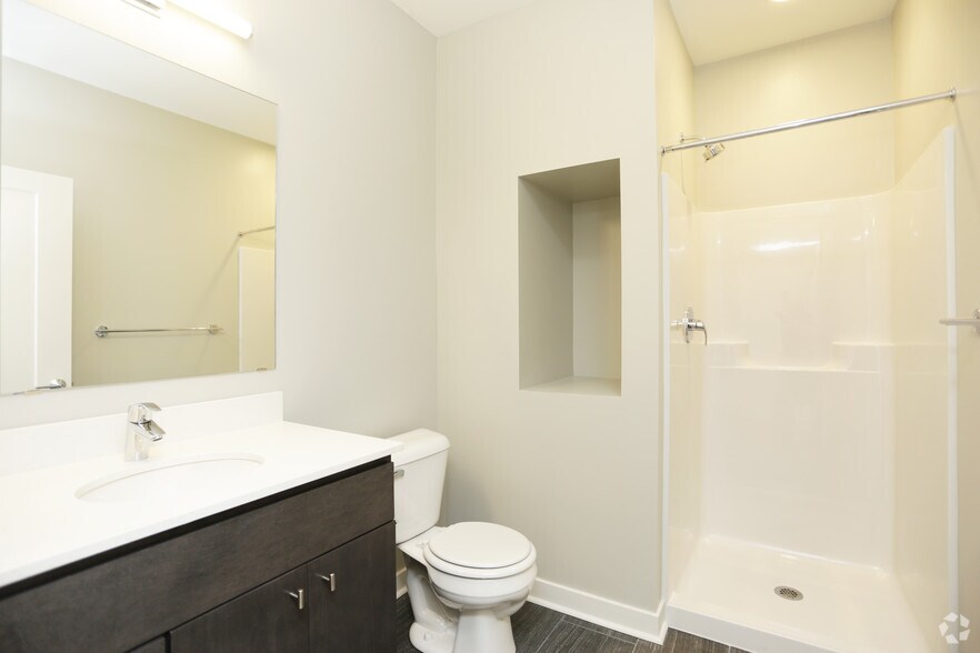 More Photos Of 1059 Wealthy St SE, Grand Rapids Apartments For Lease