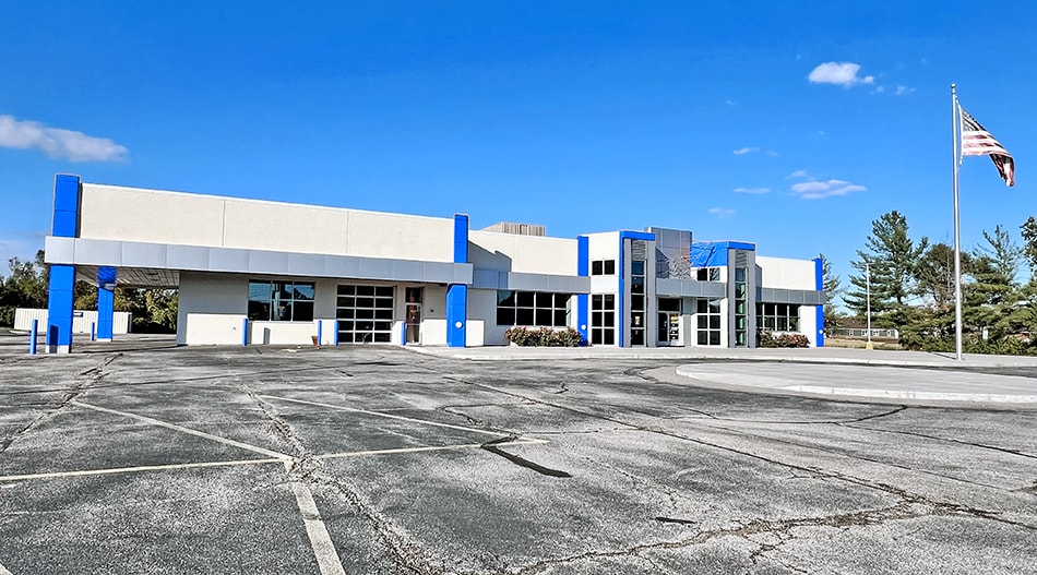 Primary Photo Of 501 Salem Pl, Fairview Heights Auto Dealership For Sale
