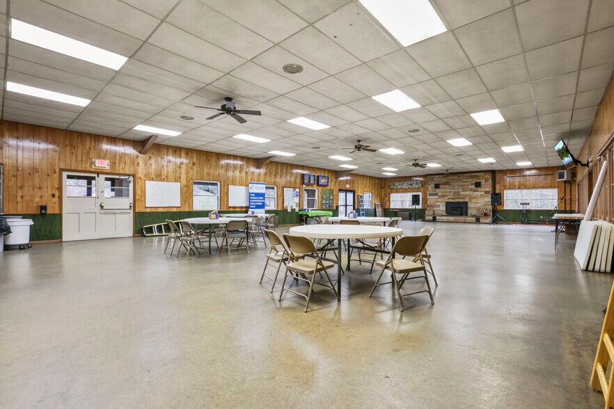 More Photos Of 5734 Durbin Rd, Bellville Specialty For Sale