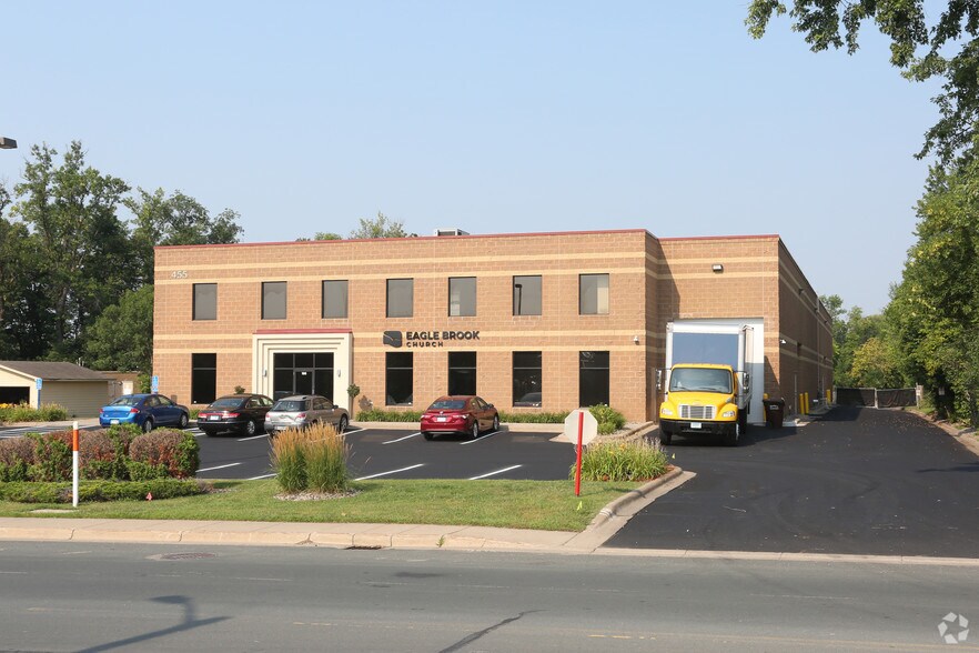 More Photos Of 455 Willow Dr N, Long Lake Service For Lease