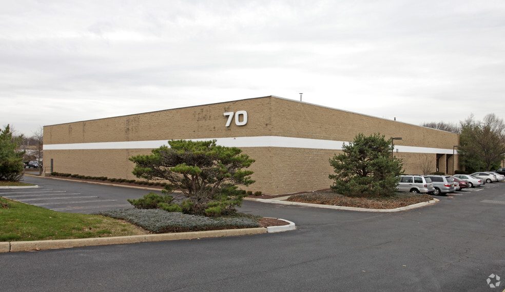 Primary Photo Of 70 Ethel Rd W, Piscataway Flex For Lease