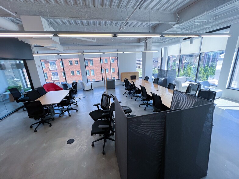 More Photos Of 250 S High St, Columbus Office For Lease