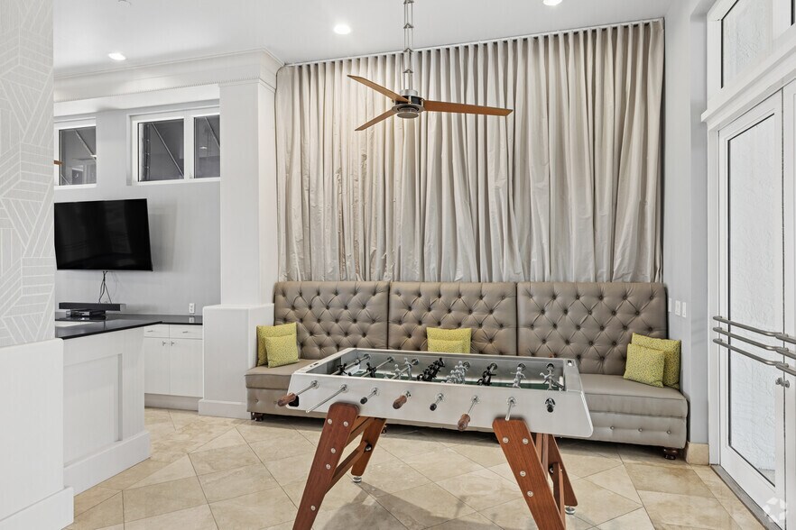More Photos Of 255 Evernia St, West Palm Beach Apartments For Lease