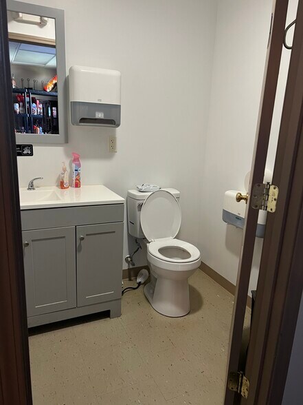 More Photos Of 118 Main st, Auburn Restaurant For Sale