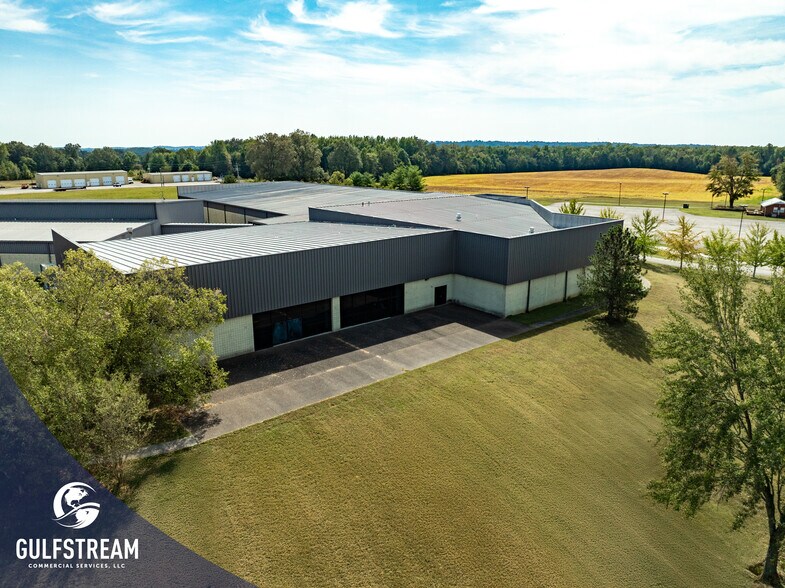 More Photos Of 5555 Wellness dr, Philpot Lodge Meeting Hall For Sale