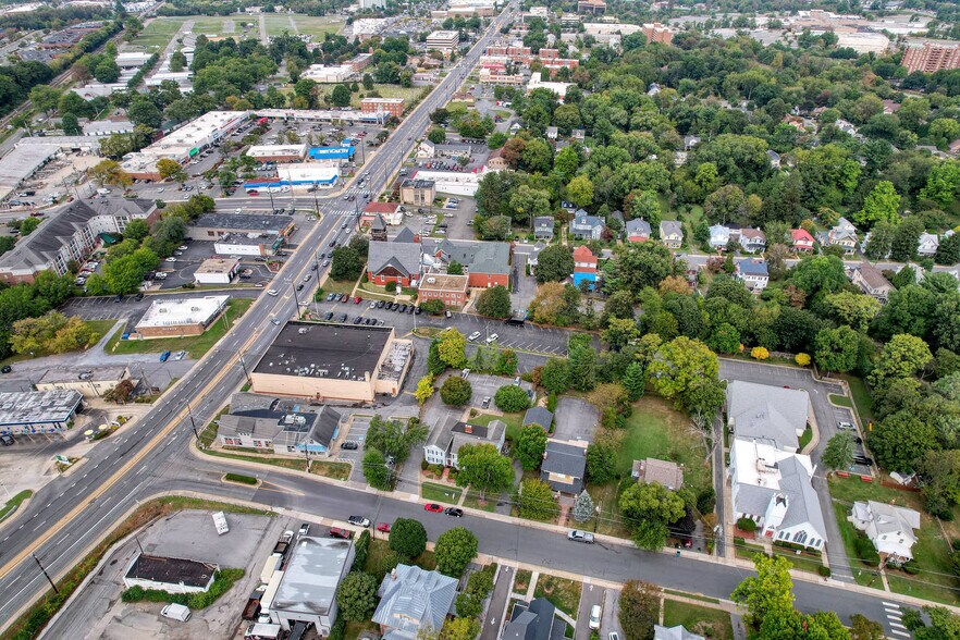 More Photos Of 8 Brookes Ave, Gaithersburg Office Residential For Sale