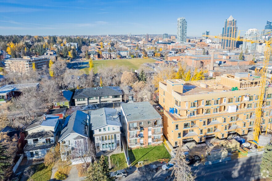 More Photos Of 1917 5th St SW, Calgary Apartments For Sale