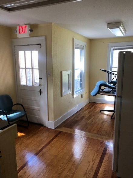 More Photos Of 411 E College Ave, Tallahassee Office Residential For Lease