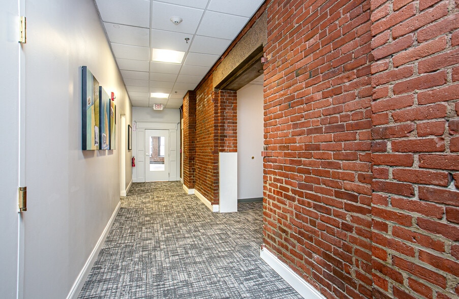 More Photos Of 101 Dyer St, Providence Office For Lease
