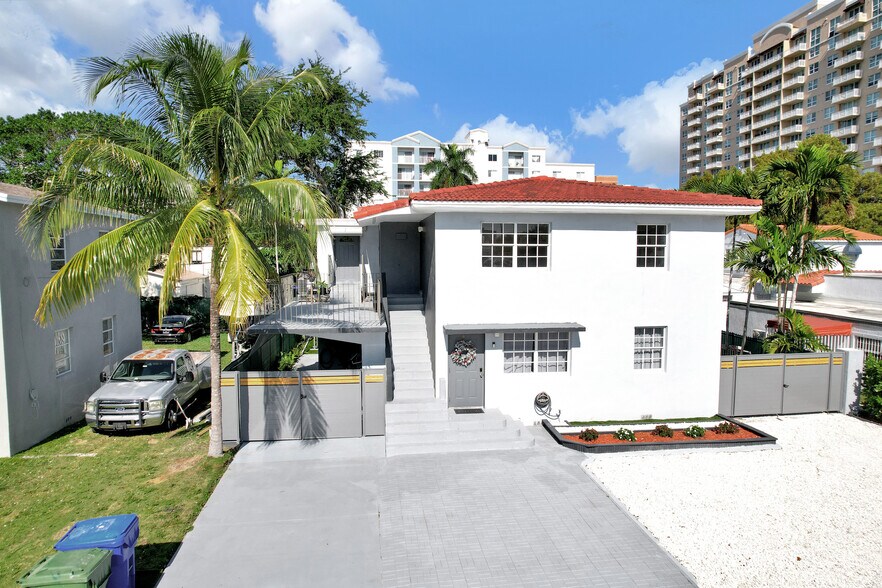More Photos Of 3711 SW 27th Ter, Miami Specialty For Sale