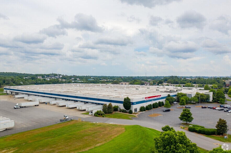 More Photos Of 245 Great Circle Rd, Nashville Distribution For Lease