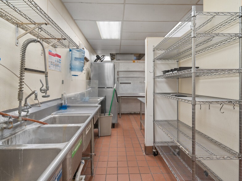 More Photos Of 235 S 7400 E, Huntsville Restaurant For Sale