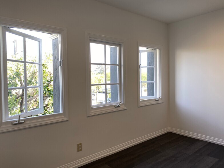 More Photos Of 617 S La Brea Ave, Los Angeles Storefront Retail Residential For Lease