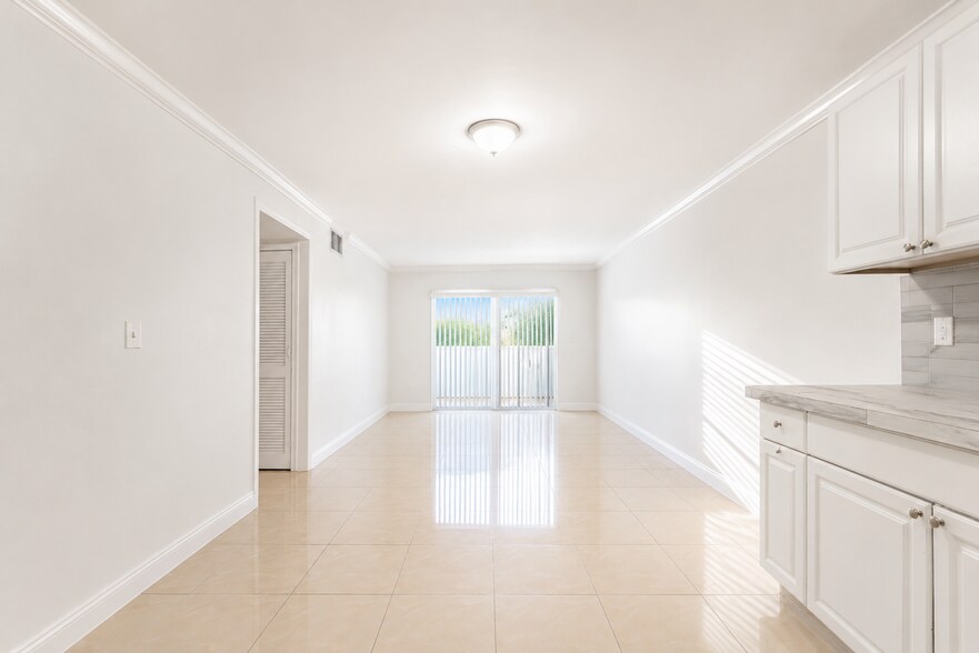 More Photos Of 2400 NW 16th Street Rd, Miami Apartments For Sale
