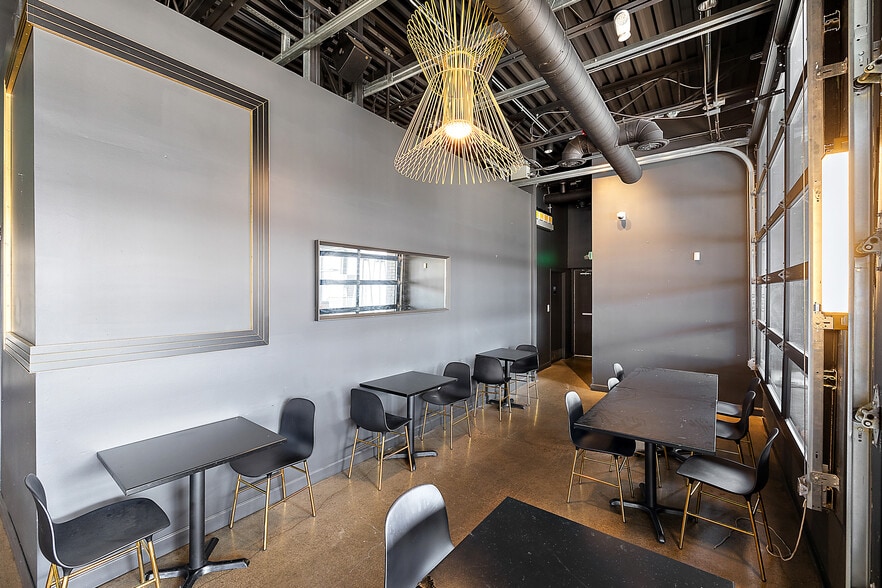 More Photos Of 20050 Livernois Ave, Detroit Restaurant For Sale