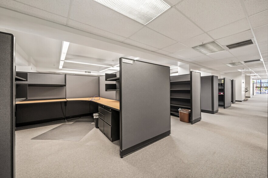 More Photos Of 6992 E Broadway Blvd, Tucson Office For Sale