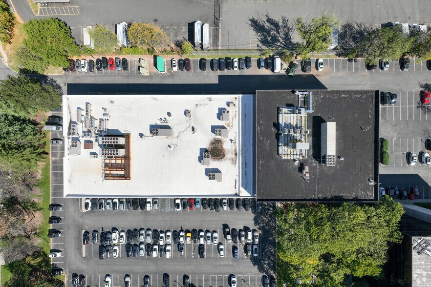 More Photos Of 110A Meadowlands Pky, Secaucus Unknown For Lease