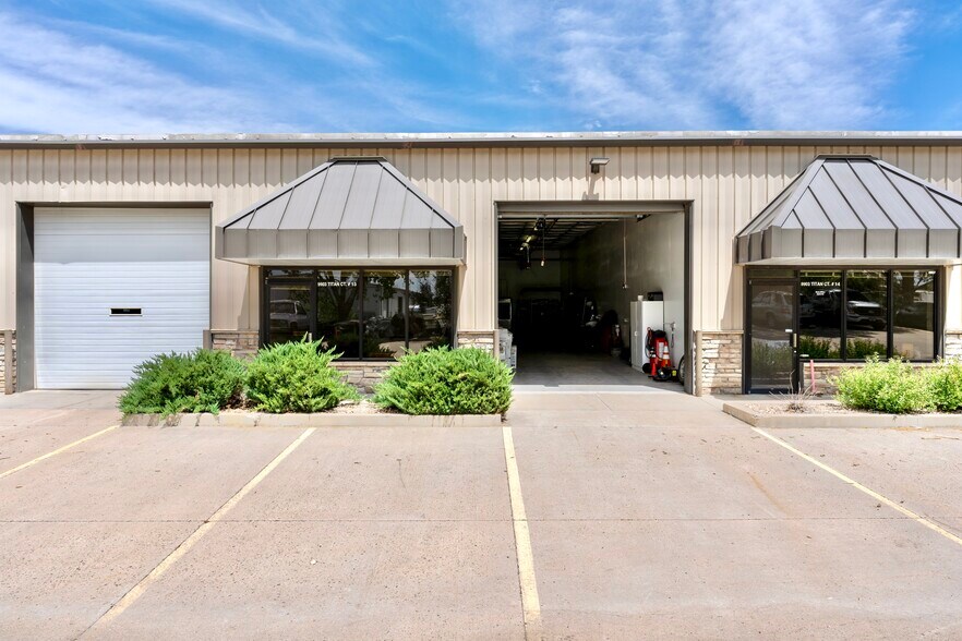 More Photos Of 9903 Titan Ct, Littleton Warehouse For Lease