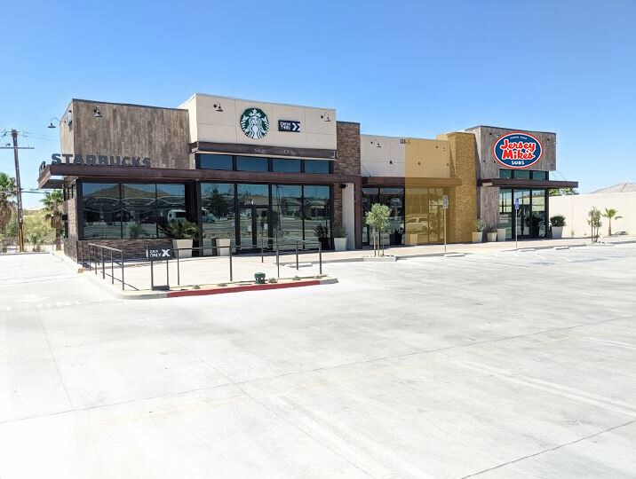 More Photos Of 18165 US Highway 18, Apple Valley Storefront For Lease