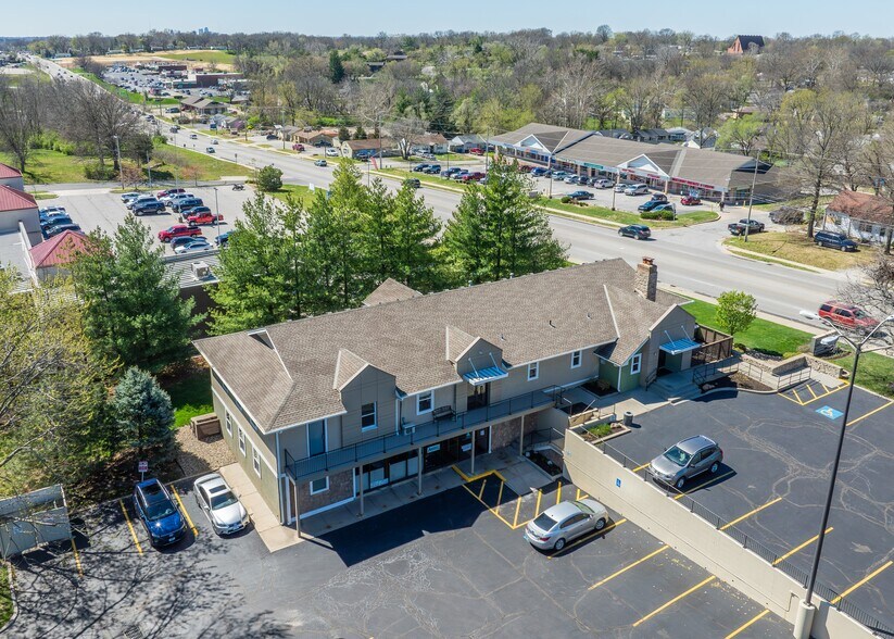 More Photos Of 2601 NE Kendallwood Pky, Gladstone Office For Lease