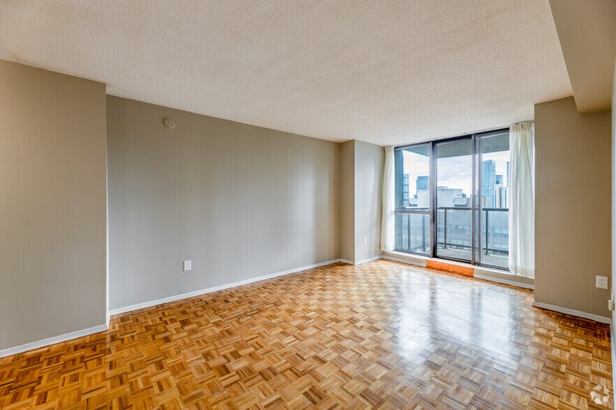 More Photos Of 20 Carlton Street, 25 Wood St, Toronto Apartments For Lease