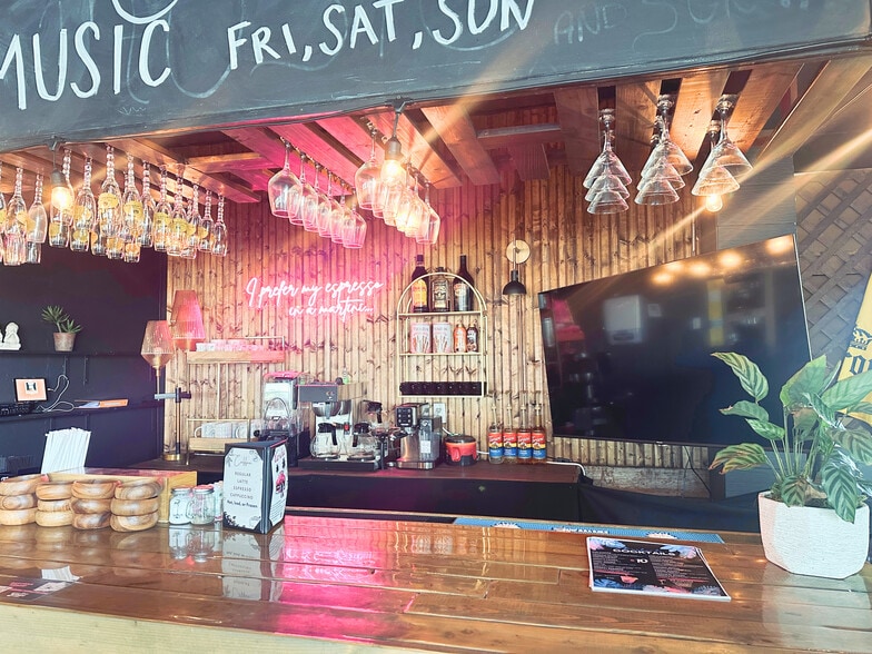 More Photos Of 790 S Atlantic Ave, Ormond Beach Restaurant For Sale