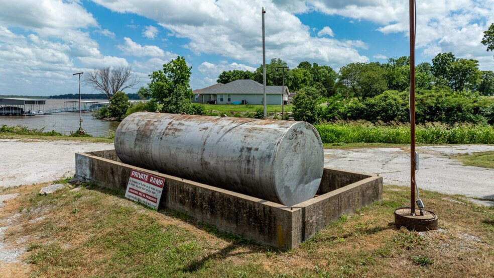 More Photos Of 1511 98th St NW, Grove Storefront For Sale