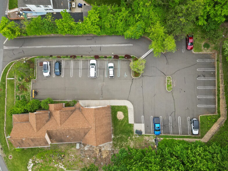 More Photos Of 137 Rutherford Ave, Franklin General Retail For Lease