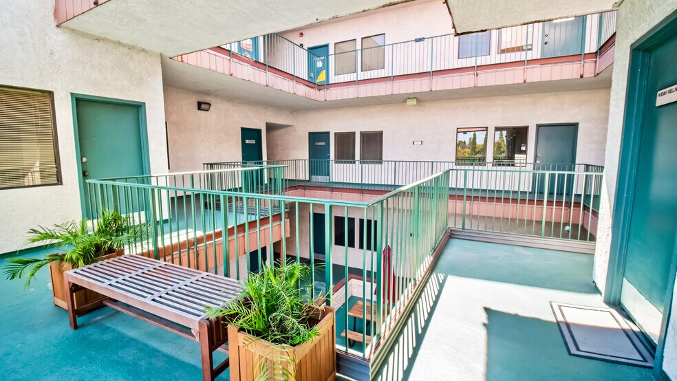 More Photos Of 5500 Atherton St, Long Beach Medical For Lease