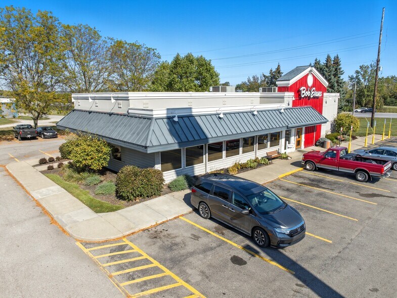 More Photos Of 1304 E Main St, Ashland Restaurant For Sale