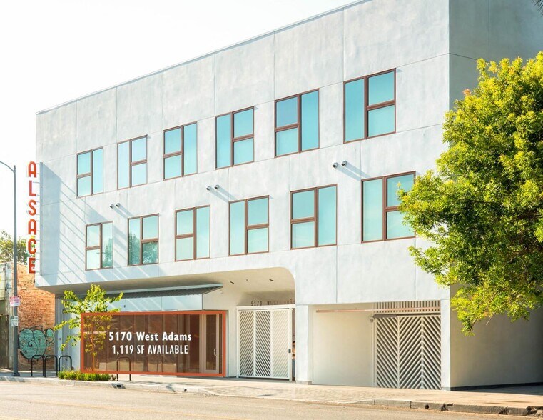 More Photos Of 5170 W Adams Blvd, Los Angeles Hotel For Lease