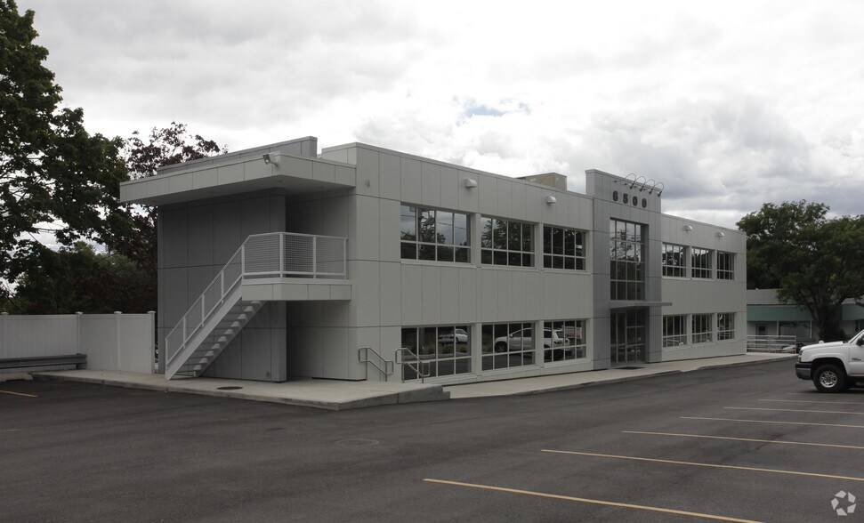 Primary Photo Of 6500 Jericho Tpke, Syosset Office For Lease