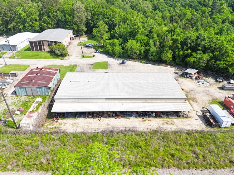 More Photos Of 11950 Richcroft Ave, Baton Rouge Warehouse For Sale