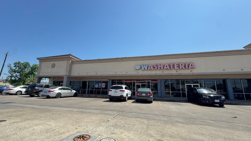 More Photos Of 7200-7206 Fulton St, Houston Freestanding For Sale