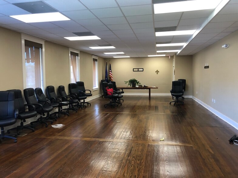 More Photos Of 1808 Front St, Slidell Office For Lease