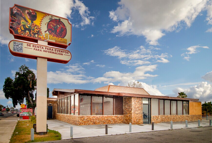 Primary Photo Of 2020 E Florida Ave, Hemet Restaurant For Sale